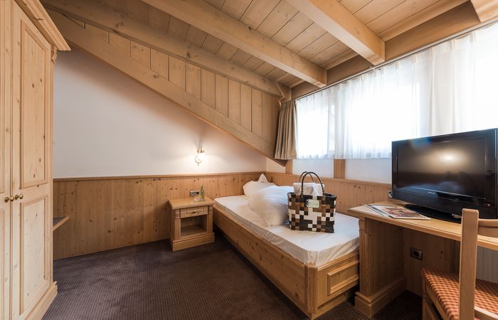 Comfortable single room in the Hotel Lärchenhof in Solda Solda Hotel single room